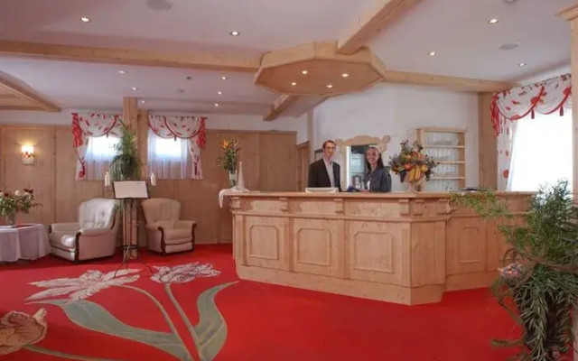 H Hotels