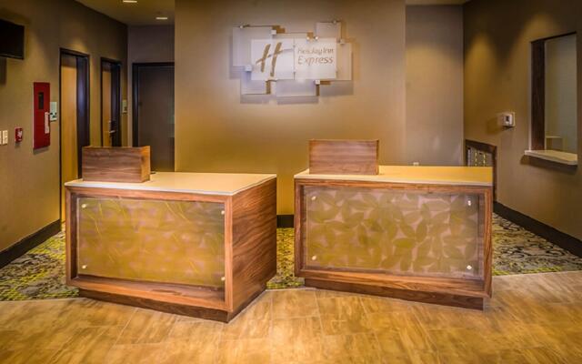 Holiday Inn Express & Suites Salt Lake City South - Murray, an IHG Hotel