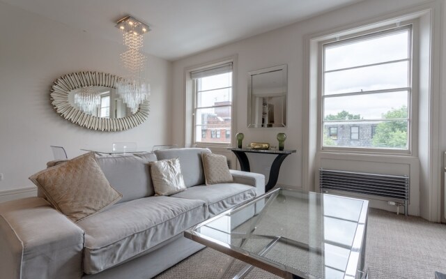 Stylish 3 Bedroom Apartment In Pimlico