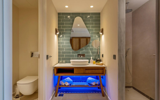 Minos Ambassador Suites & Spa - Adults only