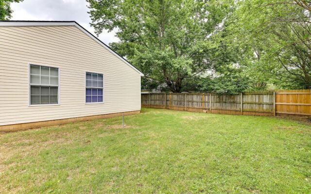 Cozy Fayetteville Vacation Rental Near Campus!