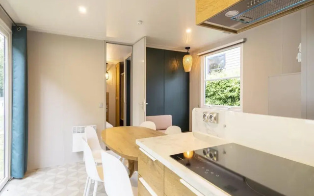 Peaceful Apartment With Pool