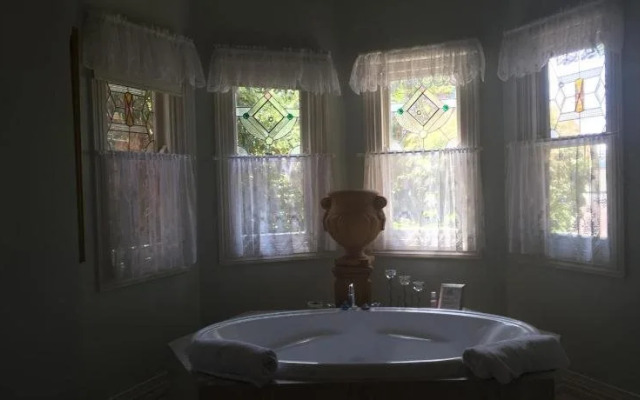 Braeside Garden Cottages