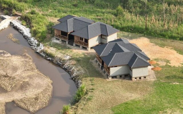 Ishasha Pride Lodge