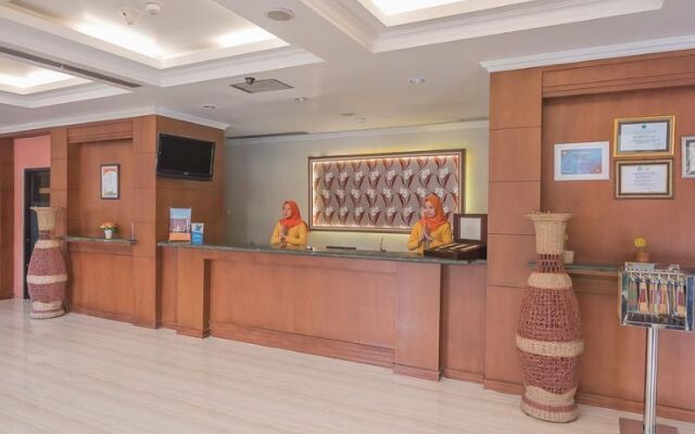 RedDoorz Premium Syariah @ Semarang City Center