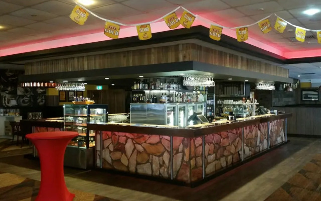 Isa Hotel