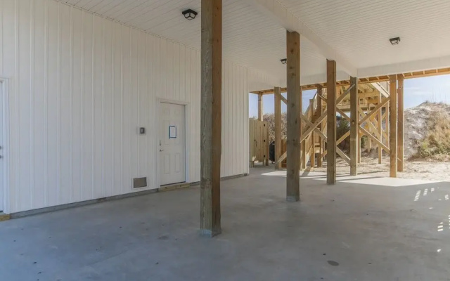 Sunshine Daydreams by Topsail Realty