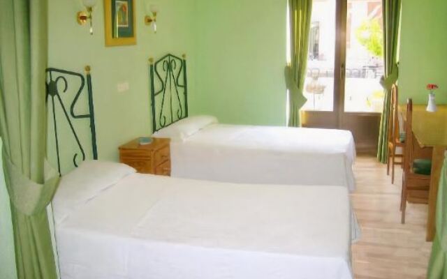 Hostal Residencia Fernandez