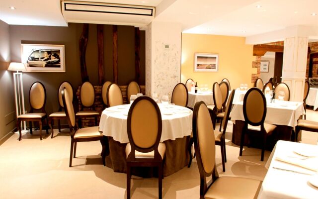 Costa Esmeralda Suites