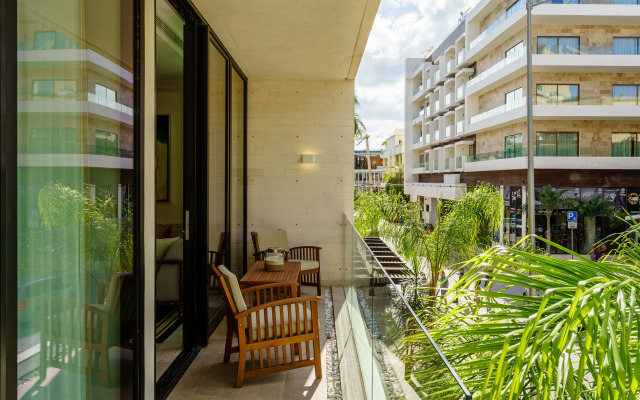 Aldea Thai Brisa De Mar