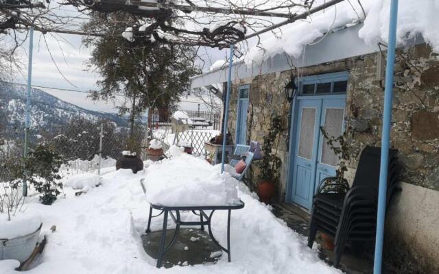 Holiday House Prodromos