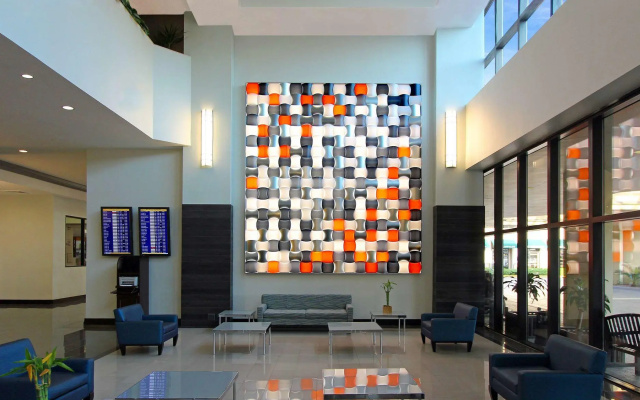 DoubleTree by Hilton Miami Airport & Convention Center