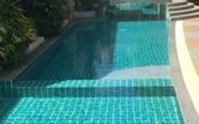 JJ Residence