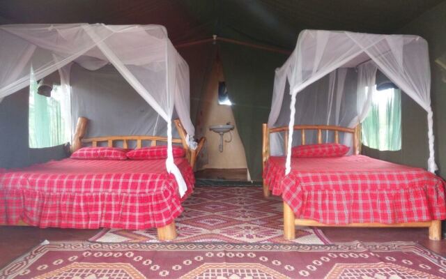 Masai Mara Manyatta Camp