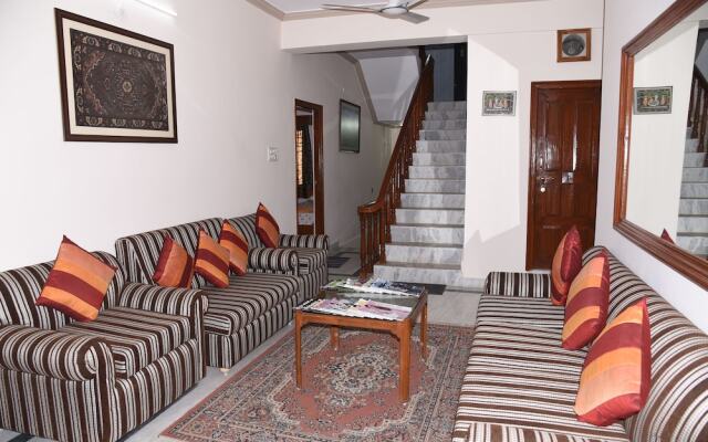 Anjani Mansion Guest House