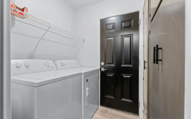 Quiet 3 Bedroom Home Walkable to Zilker Park