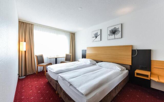 City Hotel