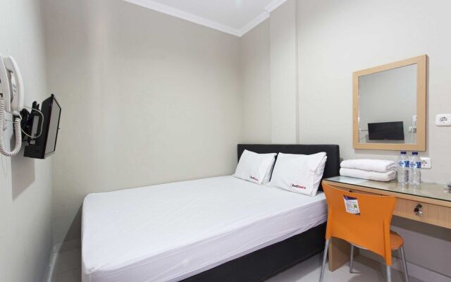 RedDoorz @ Mangga Besar