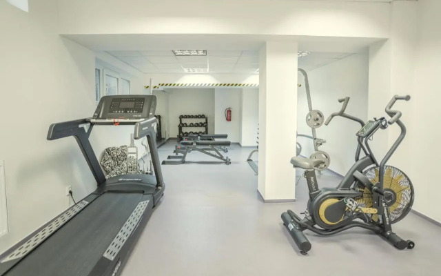 Wellness studio! Finnish sauna, Whirlpool, Gym & more!