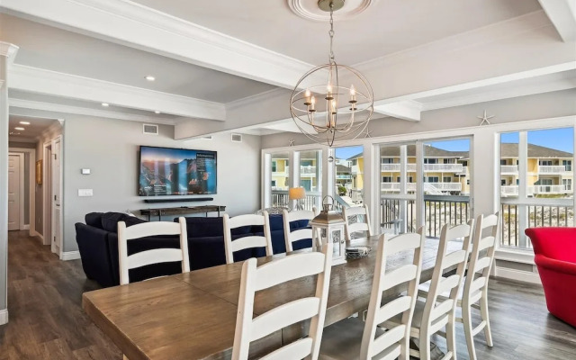 Sandpiper Cove 1115 3 Bedroom Condo by RedAwning