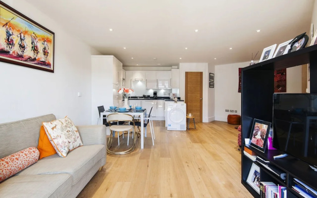 Majestic Maida Vale Home near Regents Park