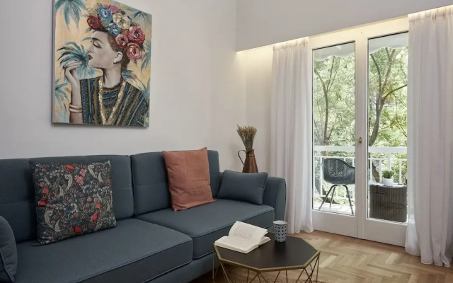 Trendy Living in Koukaki