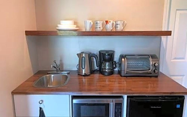 Bay Mountain Lookout Suites