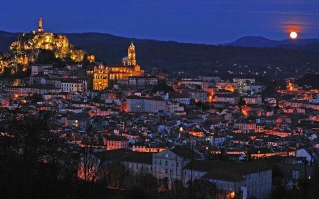 Gîte Yssingeaux, 2 pièces, 3 personnes - FR-1-582-34