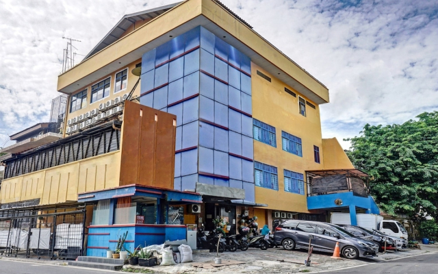 Super OYO 90692 Point Hostel