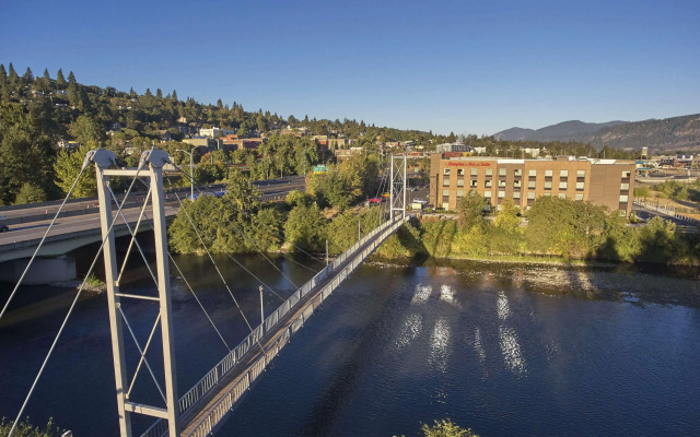 Hampton Inn & Suites Hood River