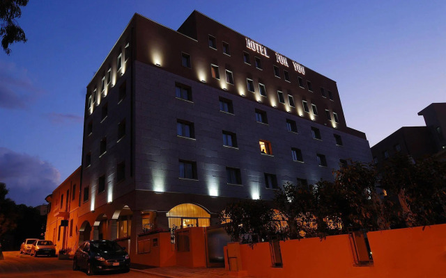 Hotel For You