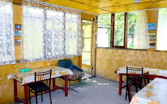 Guesthouse on Lakoba 3