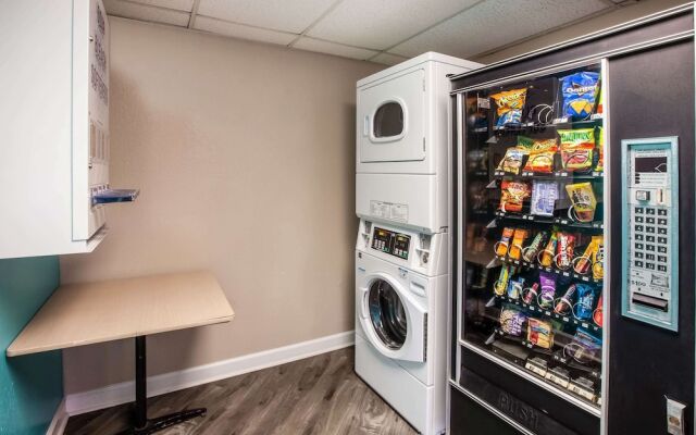 Travelodge By Wyndham Houston Hobby Airport