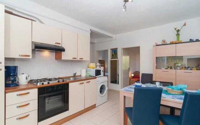Awesome Apartment in Supetar With 2 Bedrooms and Wifi