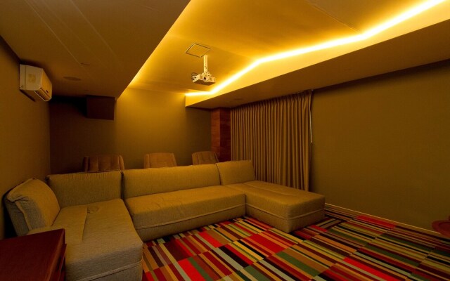 The City 1221 by iMexico