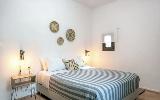 Joel Living Collection - Rustic Villa