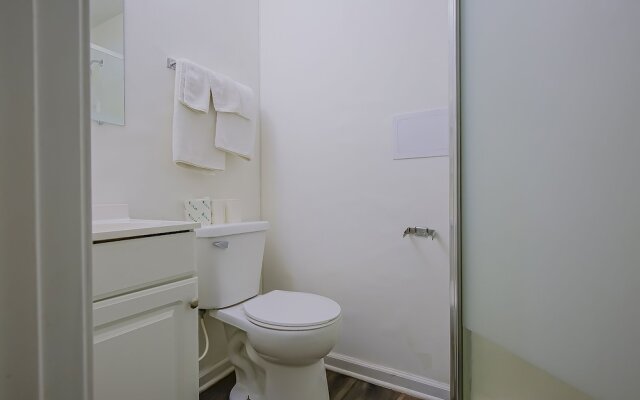 Hotel O Markham IL near Harvey/Tinley Park