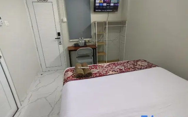 Joy Hotel