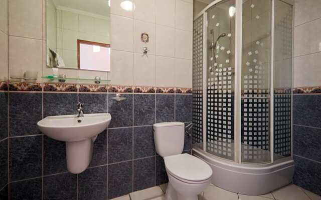 Hotel Restauracja Leliwa