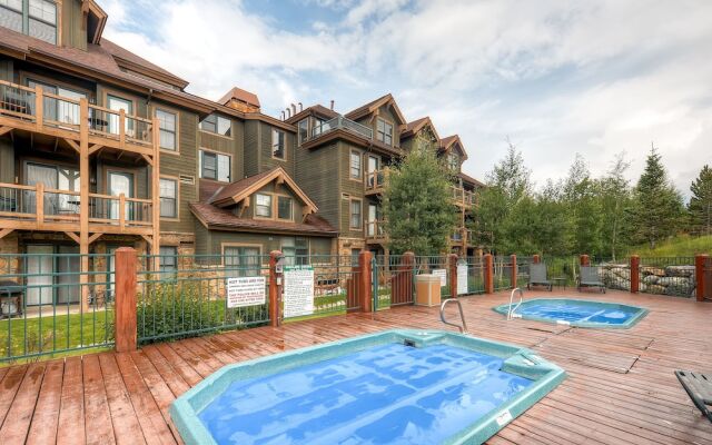 North Breckenridge - Golf Course by CRMR