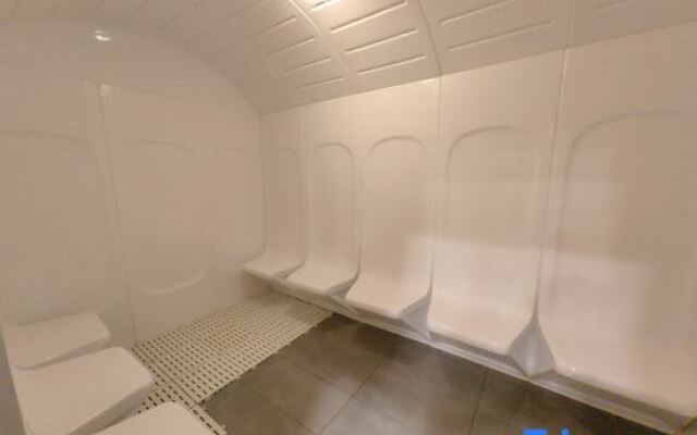 Near Airport K Avenue Homestay by Mino Suite