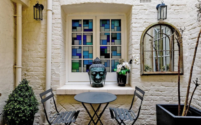 Imperial Victoria Square