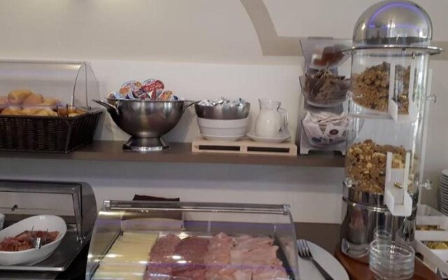 Hotel Atenea