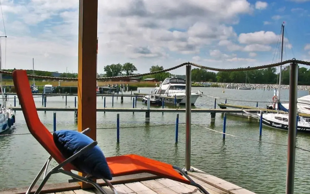 Hausboot in Barth am Barther Bodden