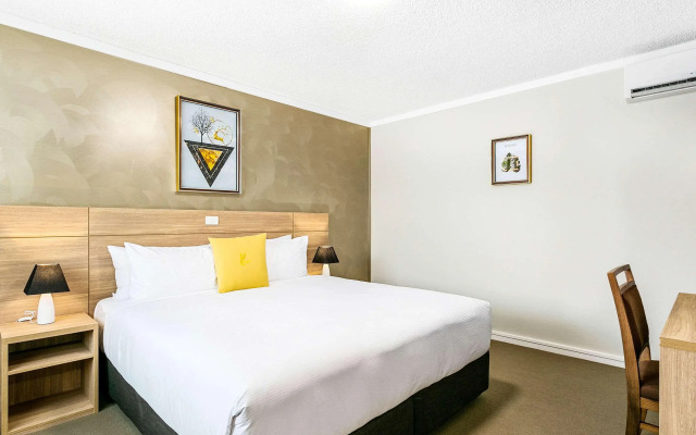 Quality Inn Sunshine Haberfield