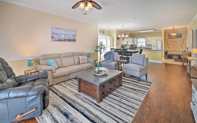 Bright Myrtle Beach Condo w/ Balcony!