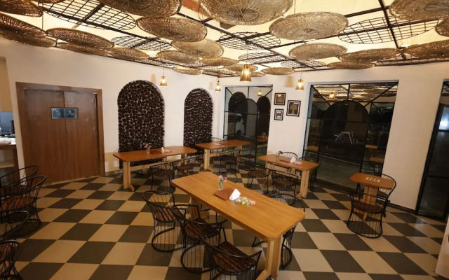 Kafal Pako Resort - Luxury Mountain View Stay in Mukteshwar