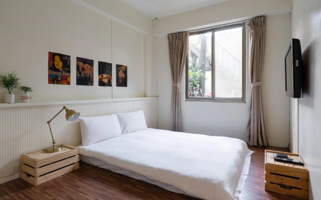 Jiufen Mountains Echoed