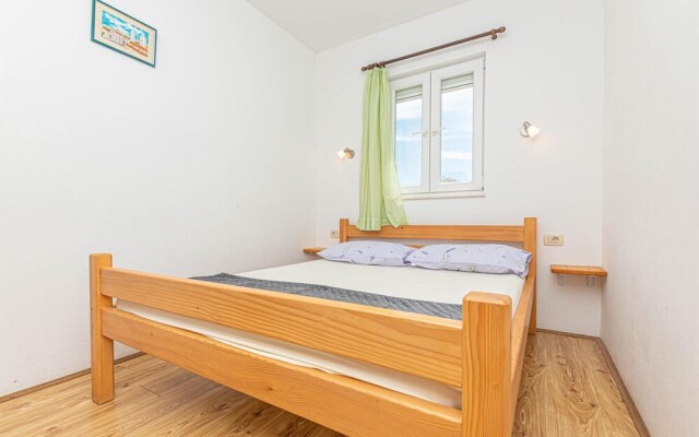 Nice Home in Rogoznica With Outdoor Swimming Pool, Wifi and 4 Bedrooms