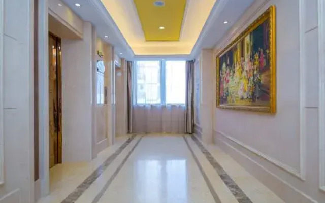 Vienna Hotel (Wuhan Dahualing AEON Menglecheng Branch)